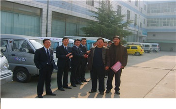 襄垣尹老板與鄭州超前漆共創(chuàng)輝煌！